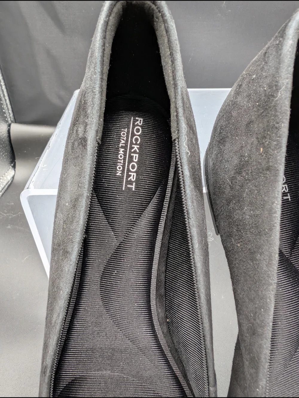 Rockport classic pointed
